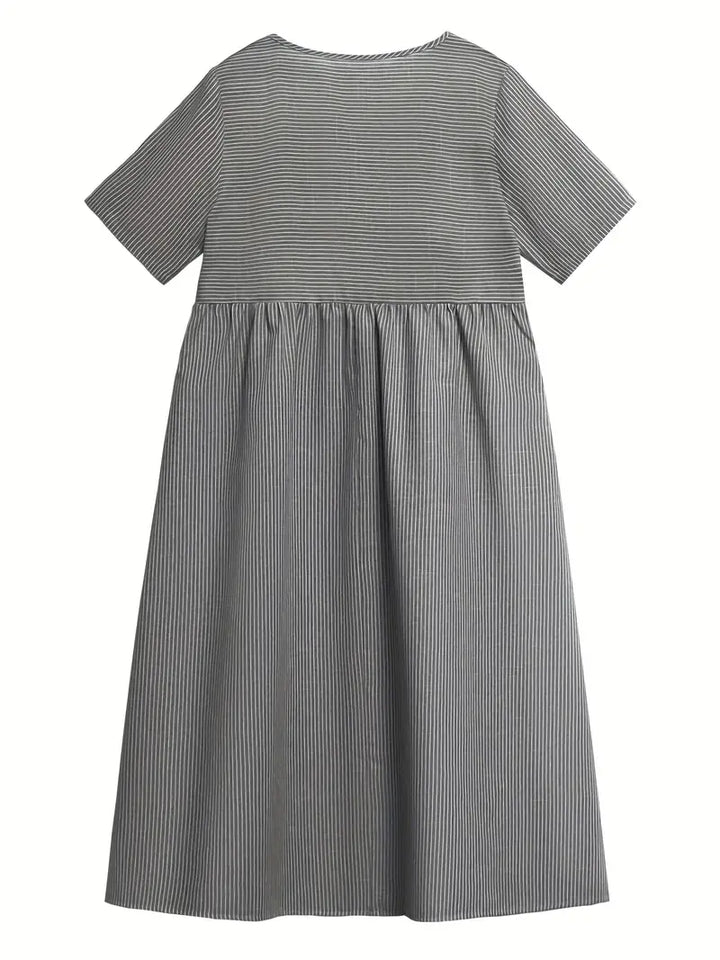 Eline | Randig Klänning med Knapp